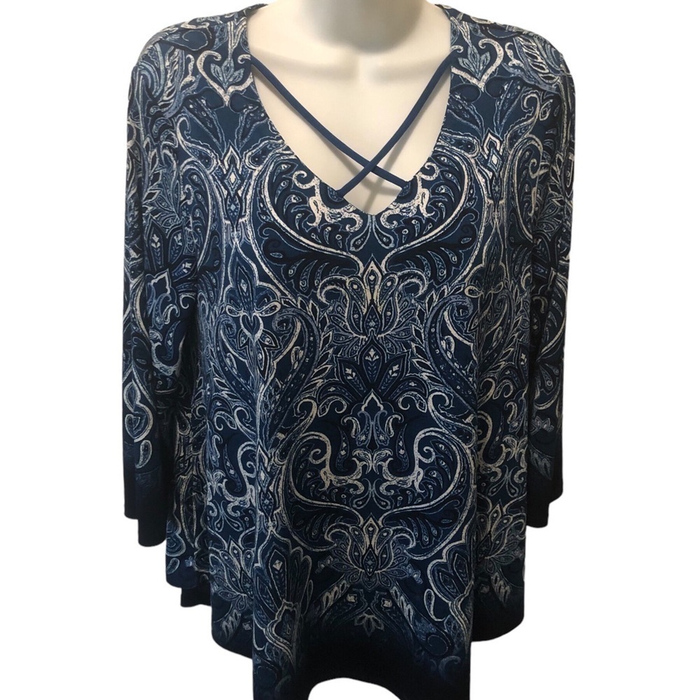 Chico’s Paisley Print Blouse 1/M/8 Blue Criss Cross Neckline Career Top Stretch